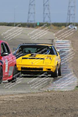 media/Oct-01-2023-24 Hours of Lemons (Sun) [[82277b781d]]/1045am (Outside Grapevine)/